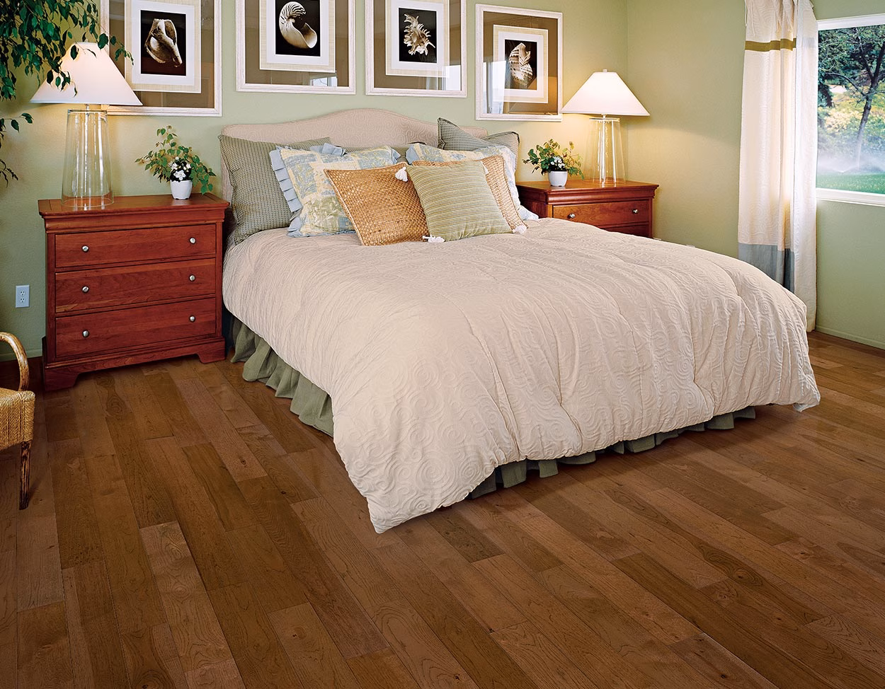 Mullican Muirfield Provincial hardwood flooring color and grain