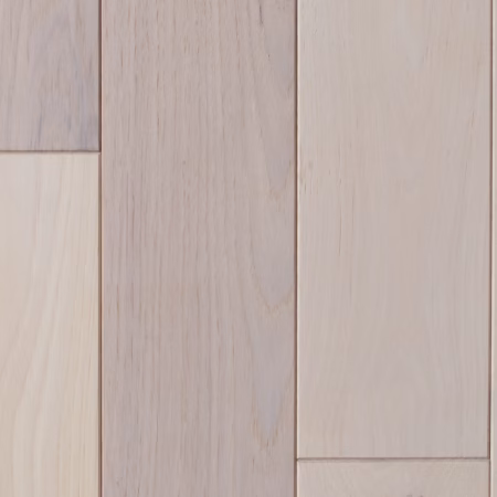 Mullican Williamsburg Plank Aged Pearl hardwood flooring color and grain