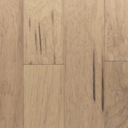 Mullican Lincolnshire Warm Barley hardwood flooring color and grain