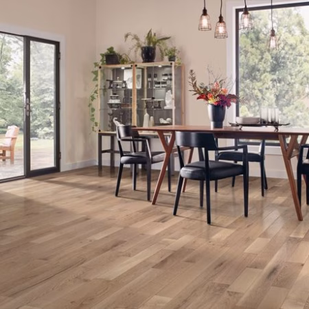 Bruce Dundee Inviting Warmth hardwood flooring installed in a room